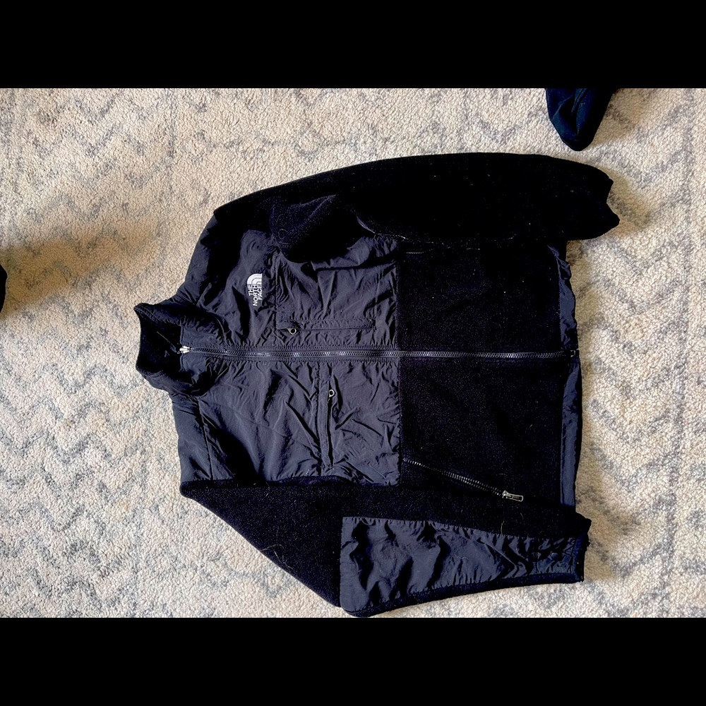 Black north face fleece